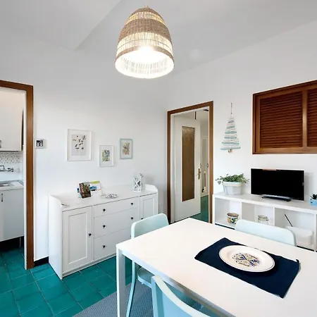 Casa Antonella - Arenzanohost Апартаменты